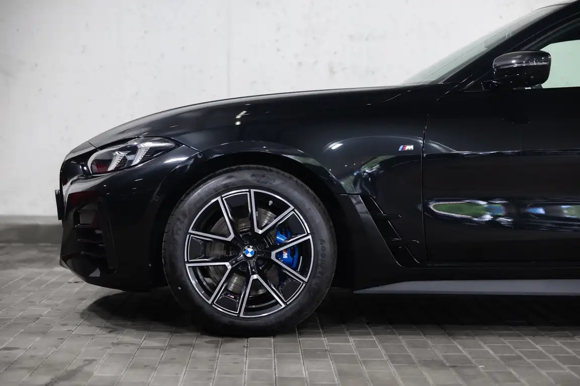 BMW 4 SERIES COUPE