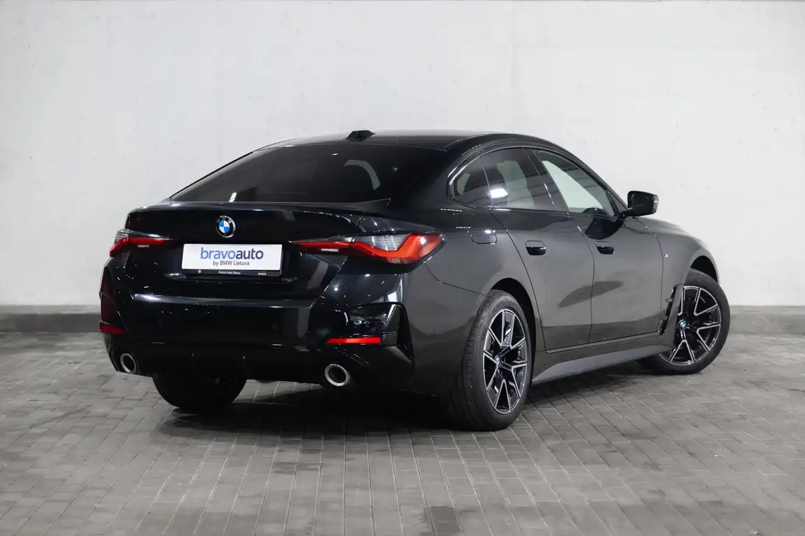 BMW 4 SERIES COUPE