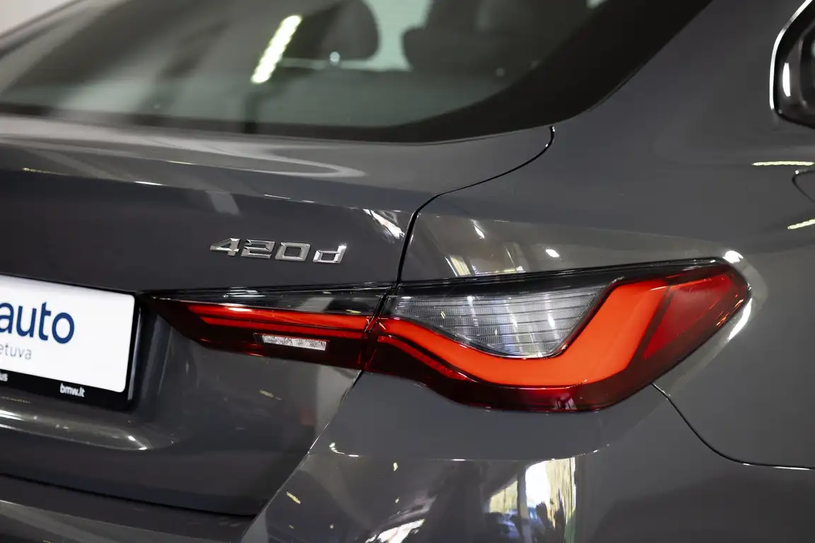 BMW 4 SERIES COUPE
