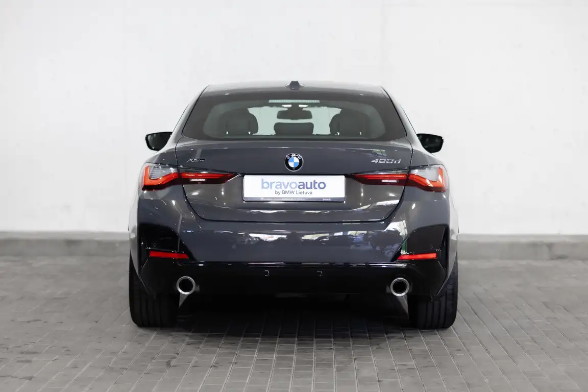 BMW 4 SERIES COUPE