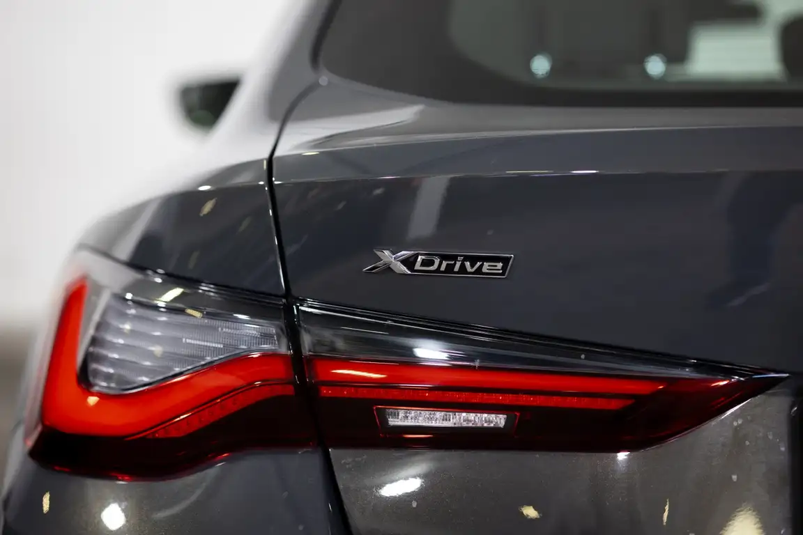 BMW 4 SERIES COUPE
