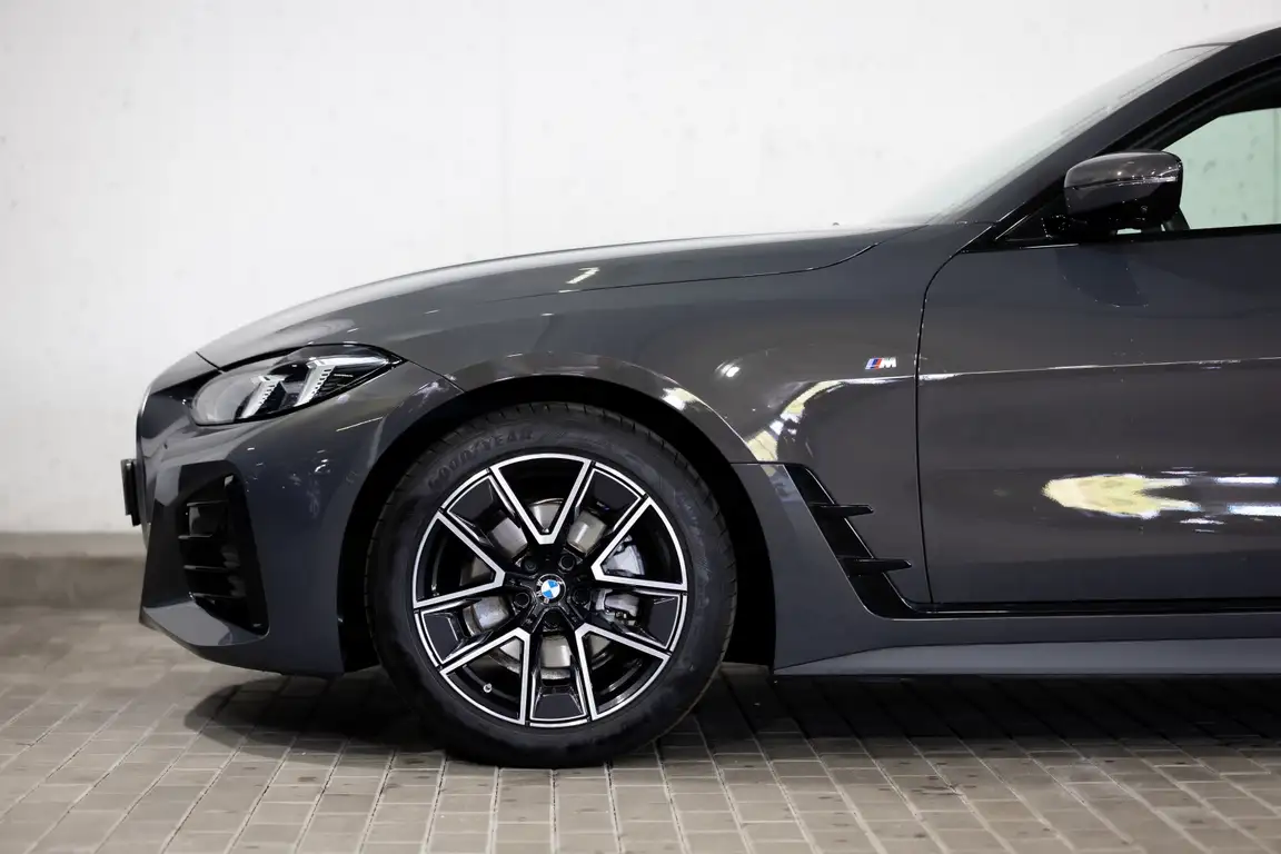 BMW 4 SERIES COUPE