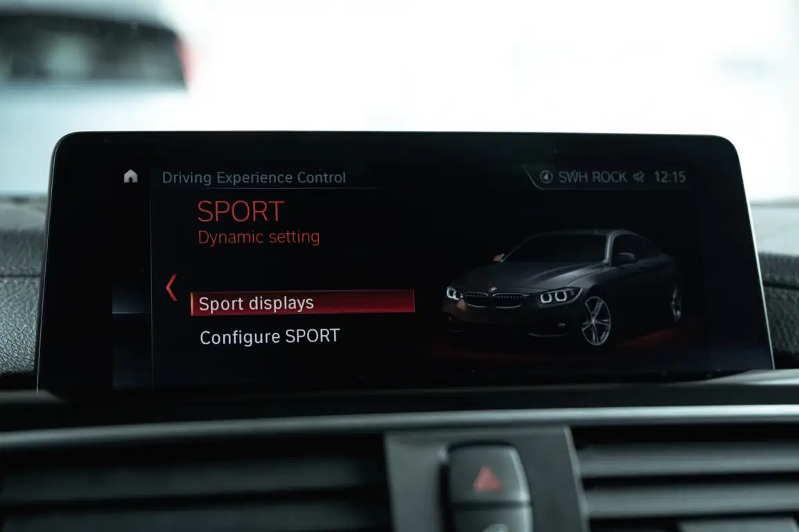 BMW 4 SERIES