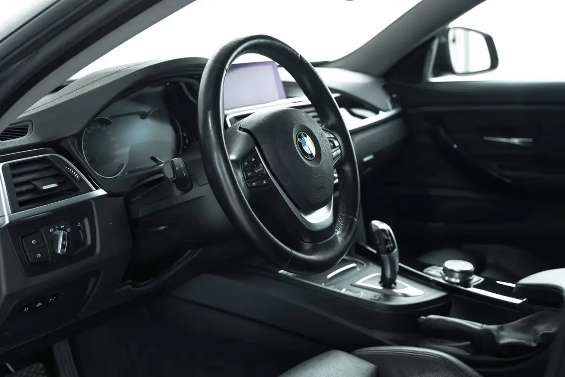 BMW 4 SERIES