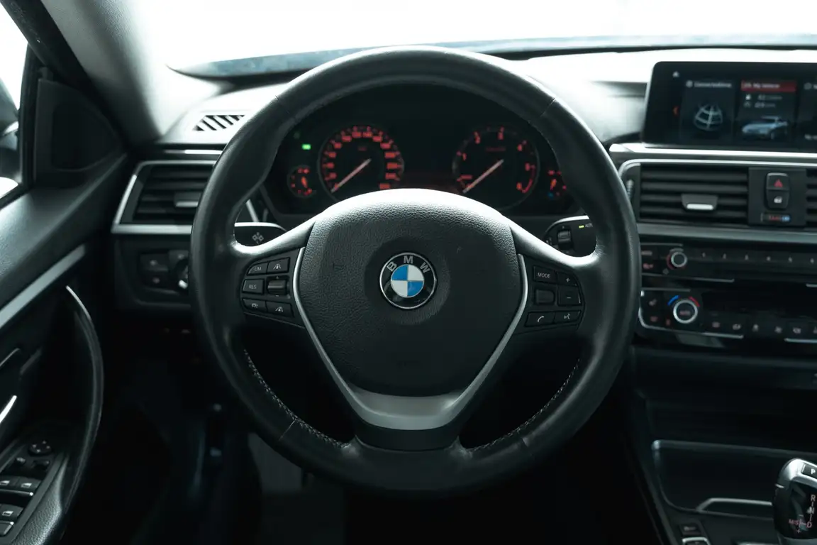 BMW 4 SERIES