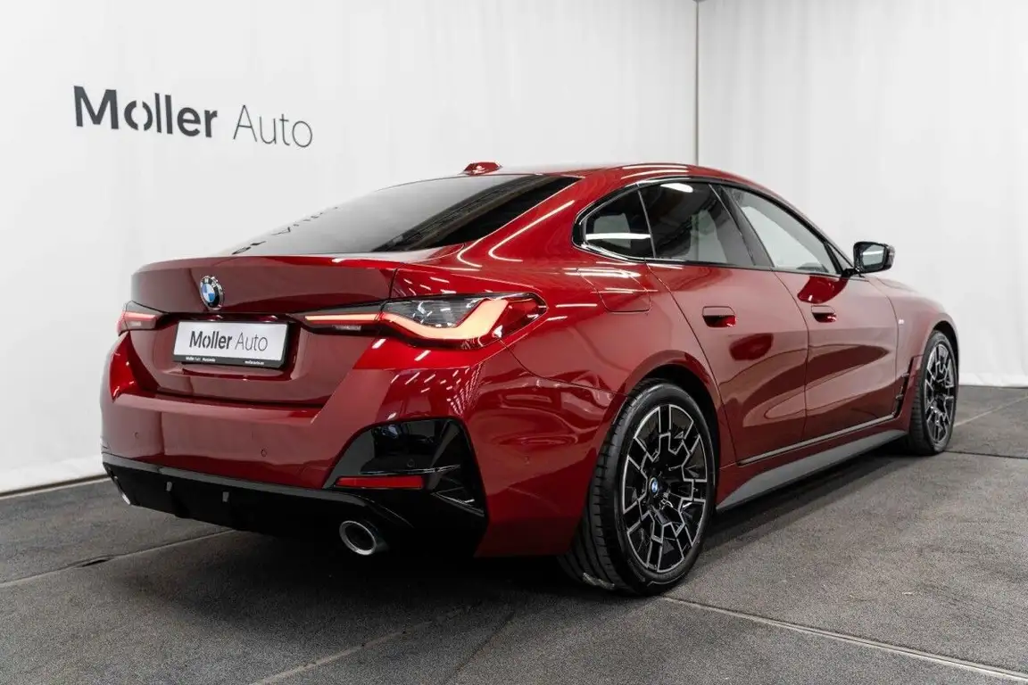 BMW 4 SERIES