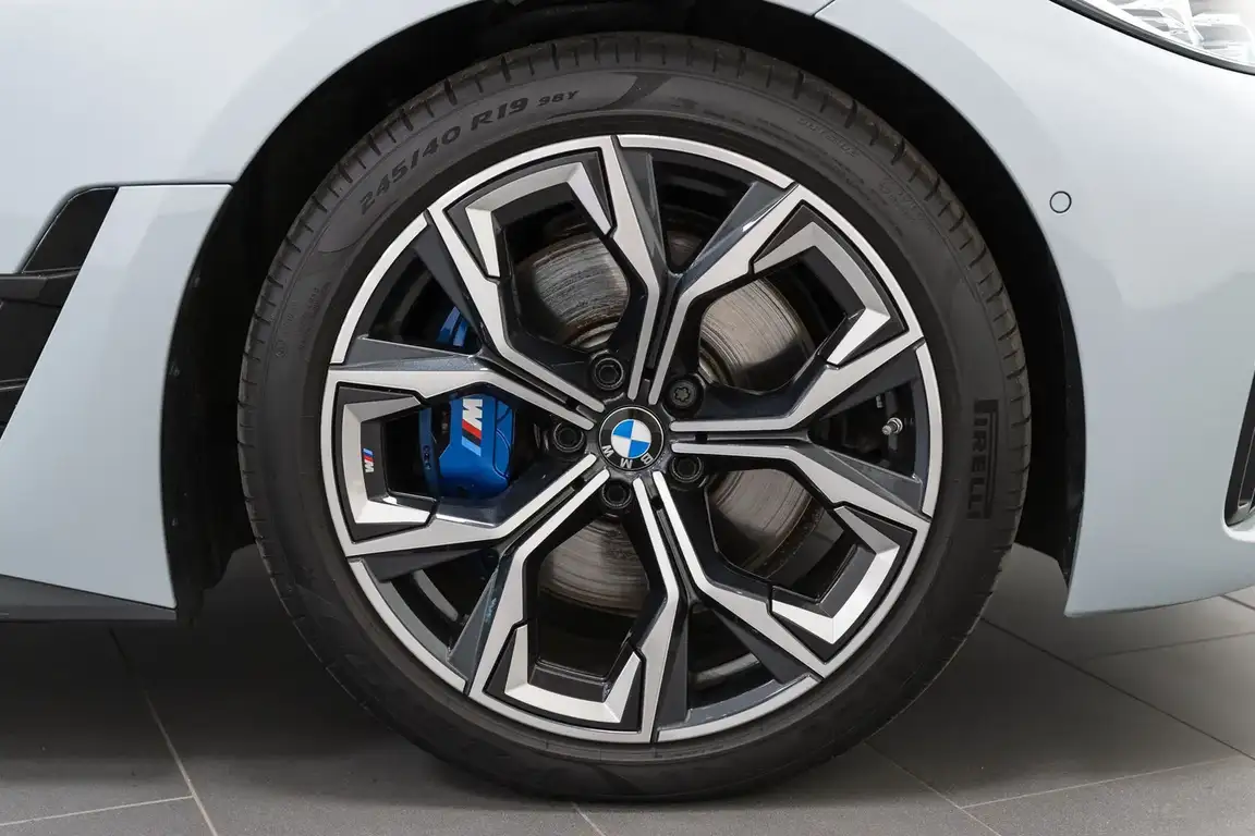 BMW 4 SERIES COUPE