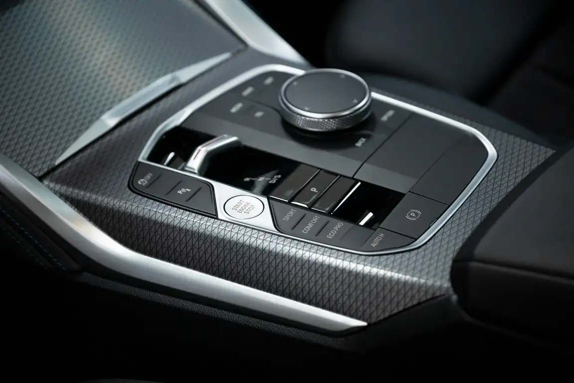 BMW 4 SERIES COUPE