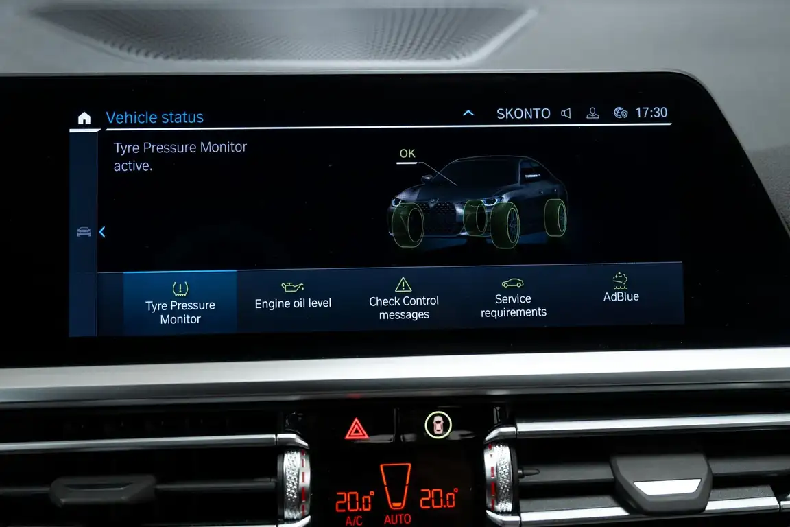 BMW 4 SERIES