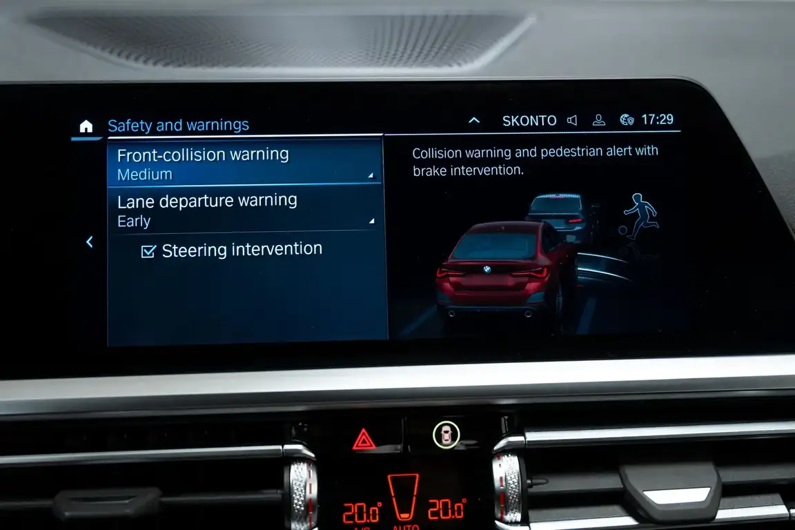 BMW 4 SERIES