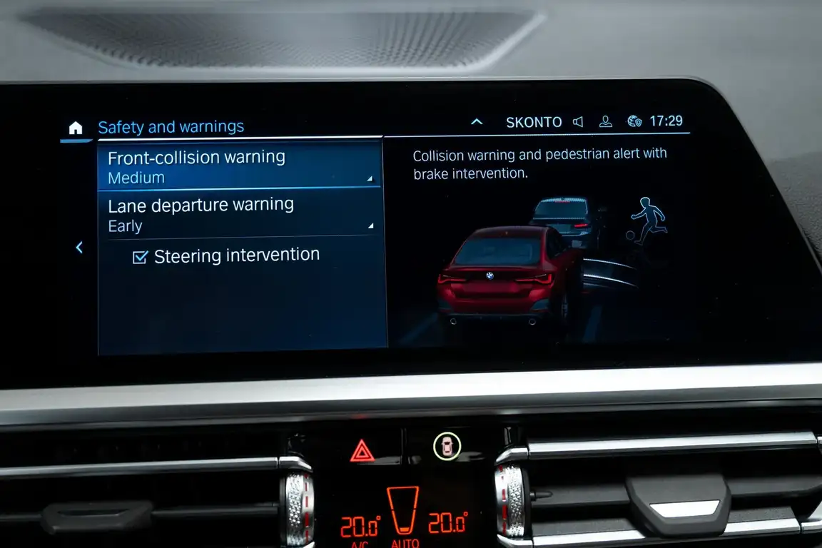 BMW 4 SERIES