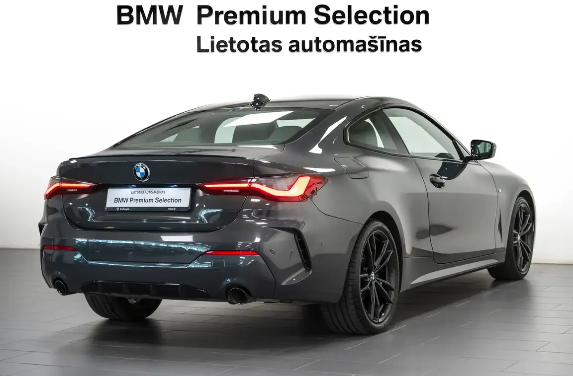 BMW 4 SERIES