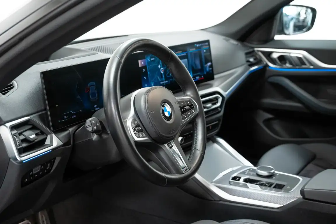 BMW 4 SERIES COUPE