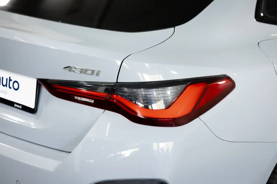 BMW 4 SERIES COUPE