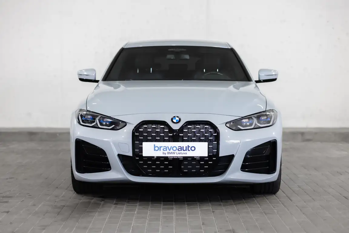 BMW 4 SERIES COUPE