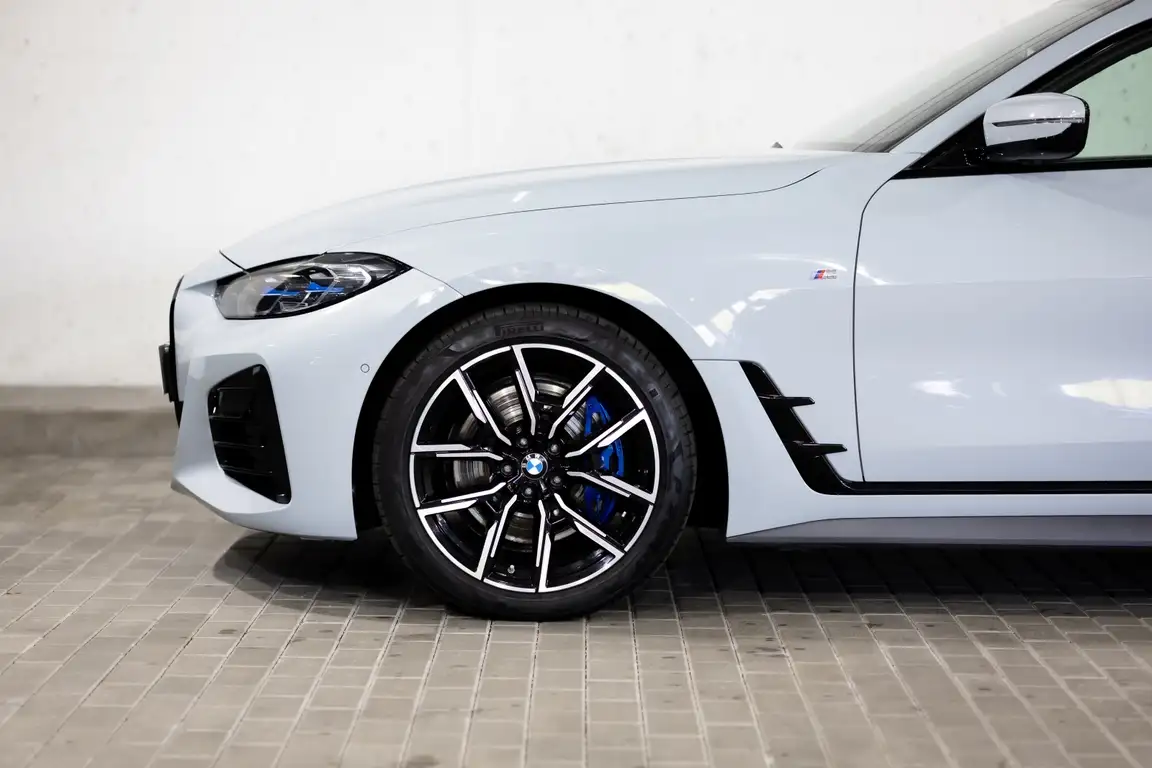 BMW 4 SERIES COUPE