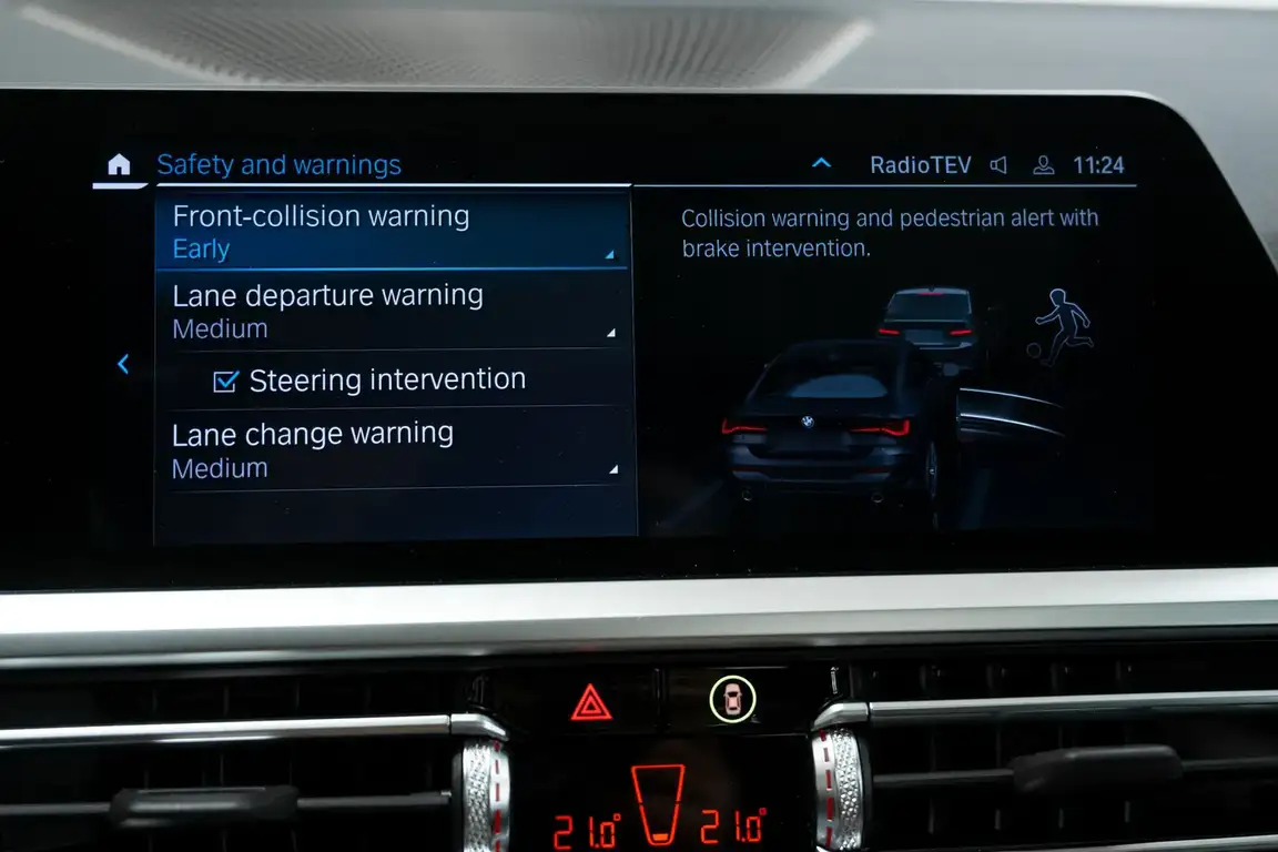 BMW 4 SERIES COUPE