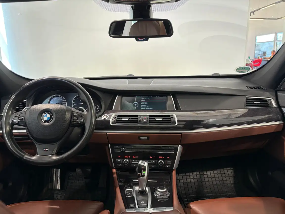 BMW 5 SERIES