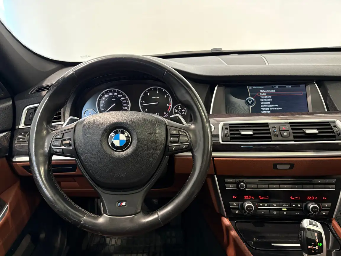 BMW 5 SERIES