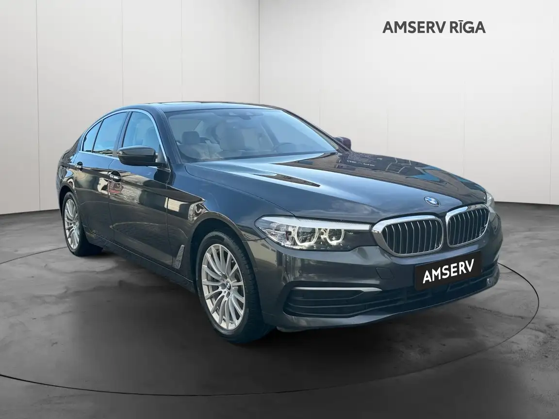 BMW 5 SERIES