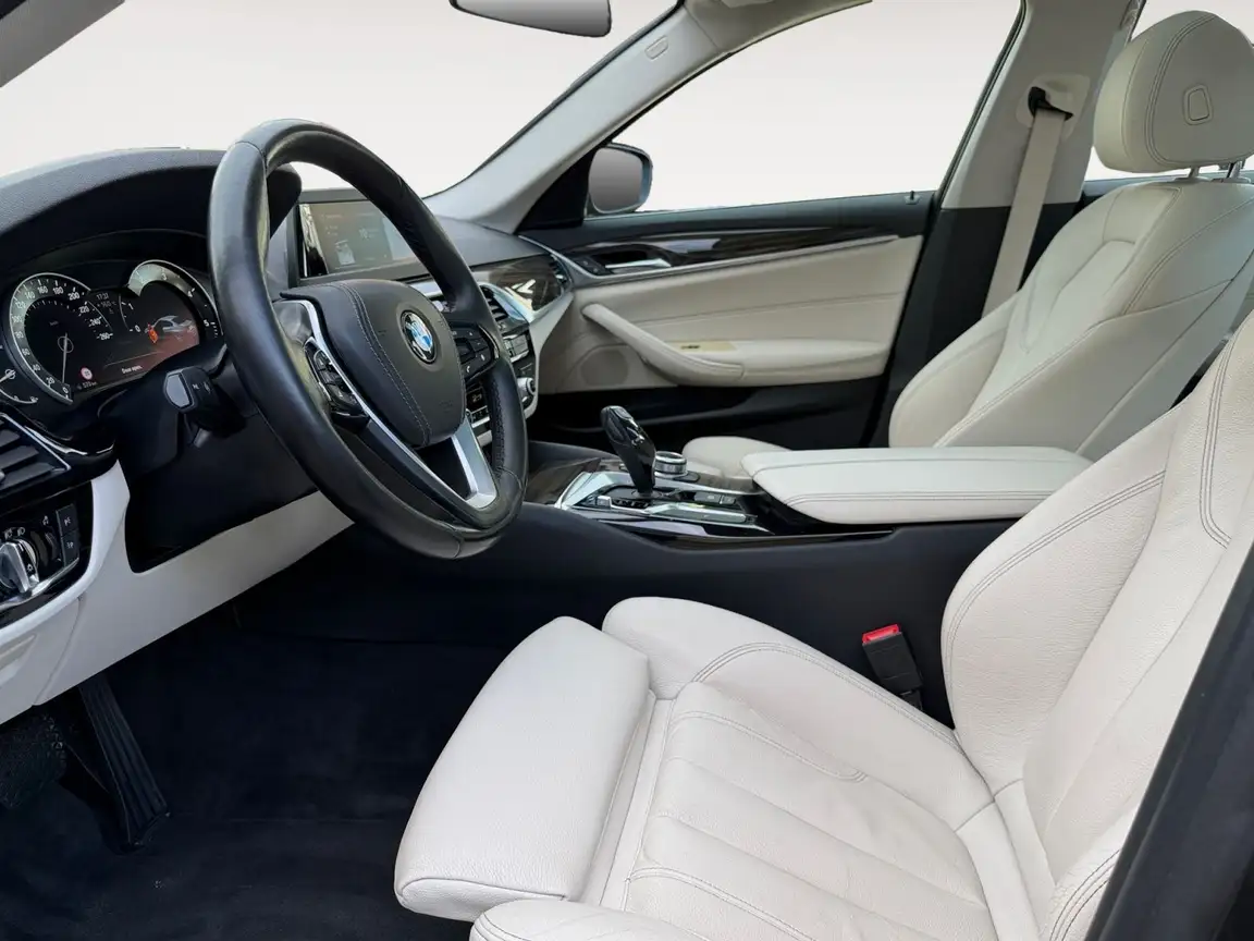 BMW 5 SERIES