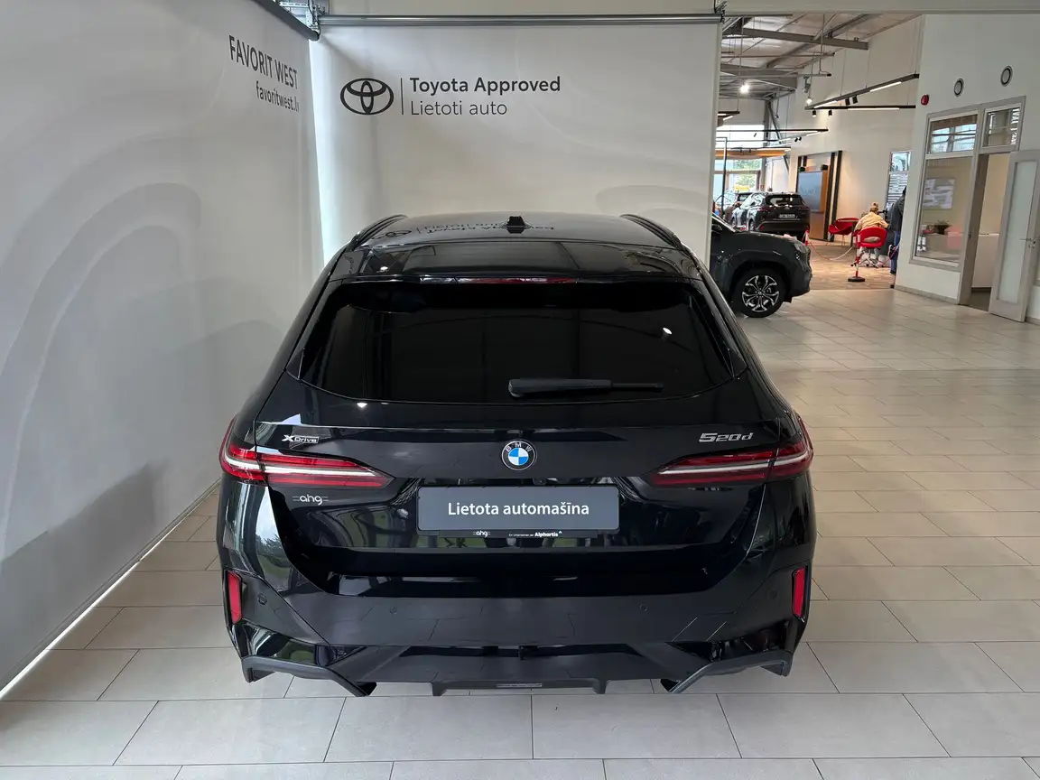 BMW 5 SERIES