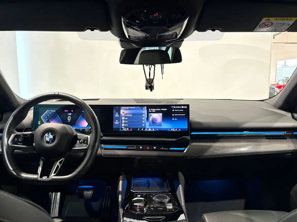 BMW 5 SERIES