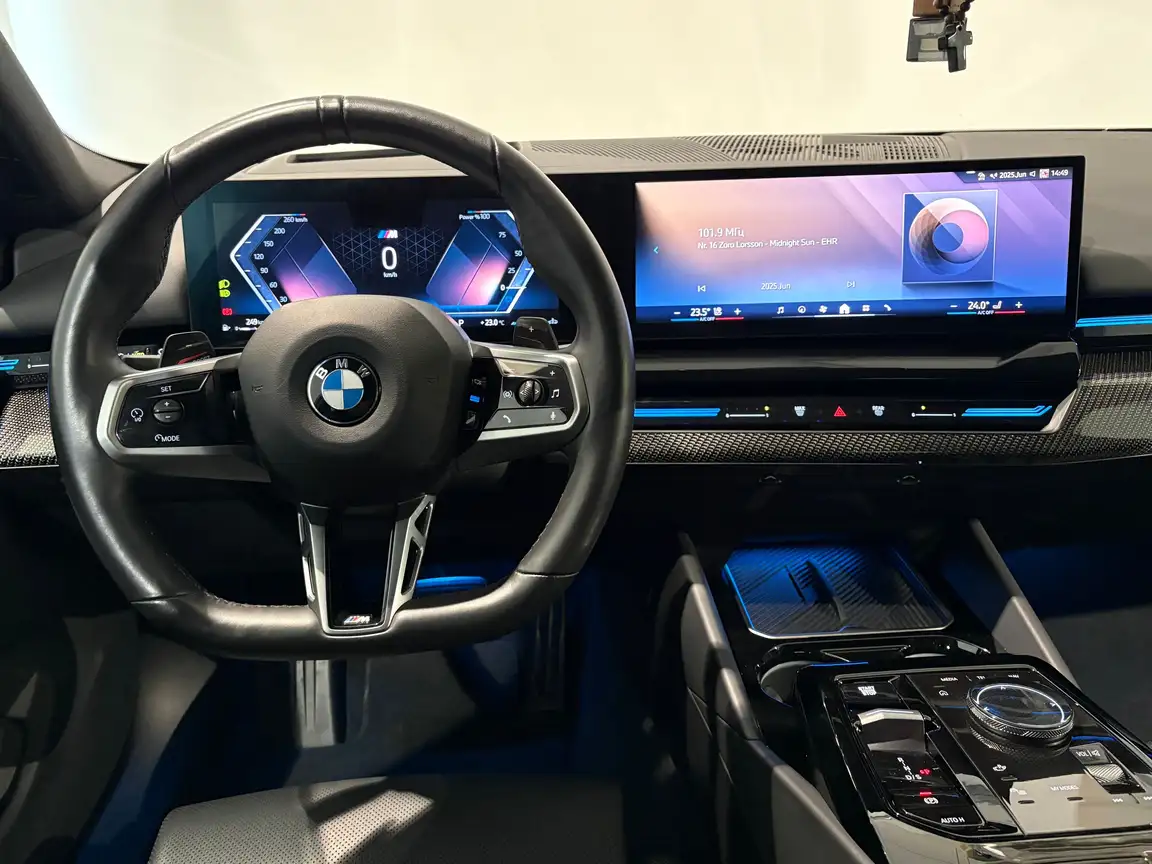 BMW 5 SERIES