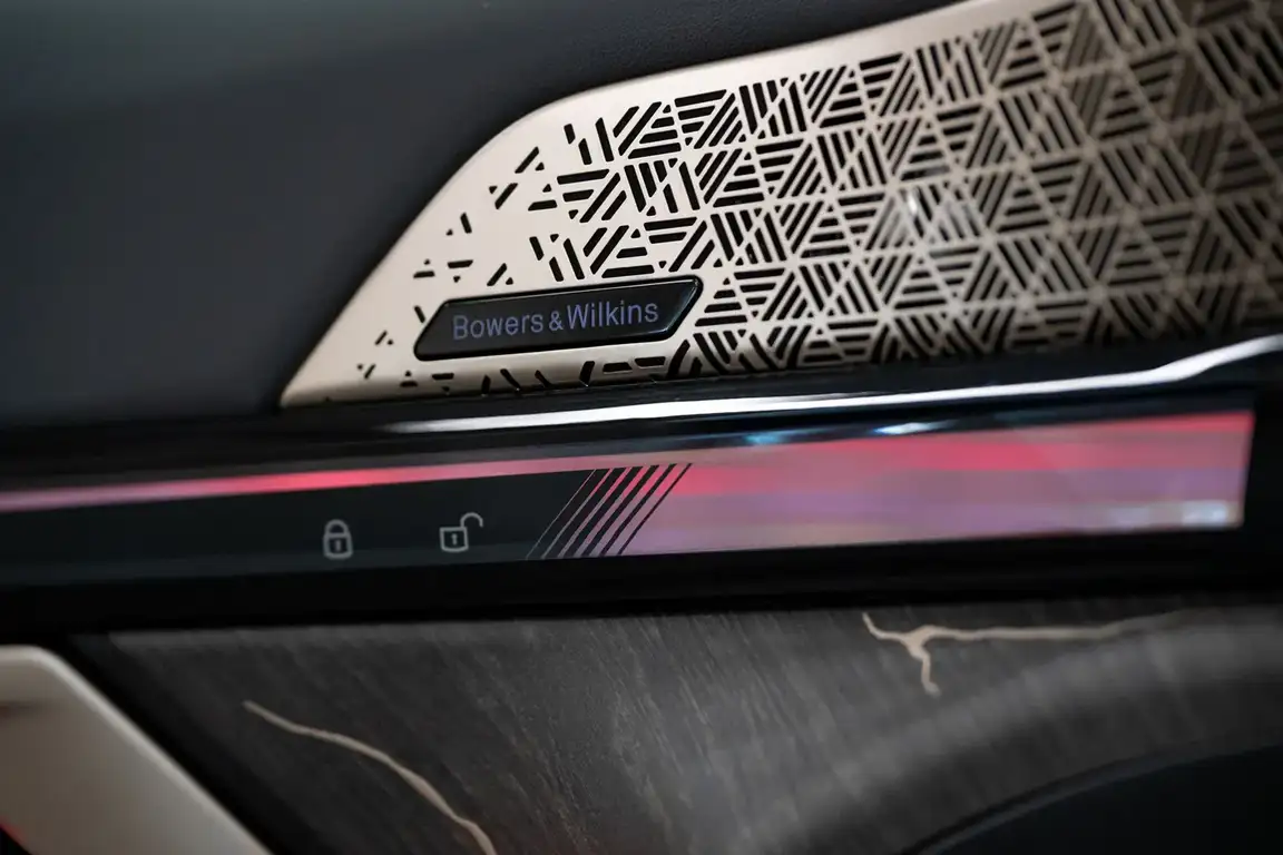 BMW I5