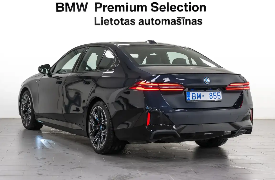BMW I5