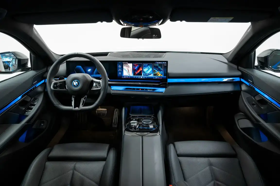 BMW I5