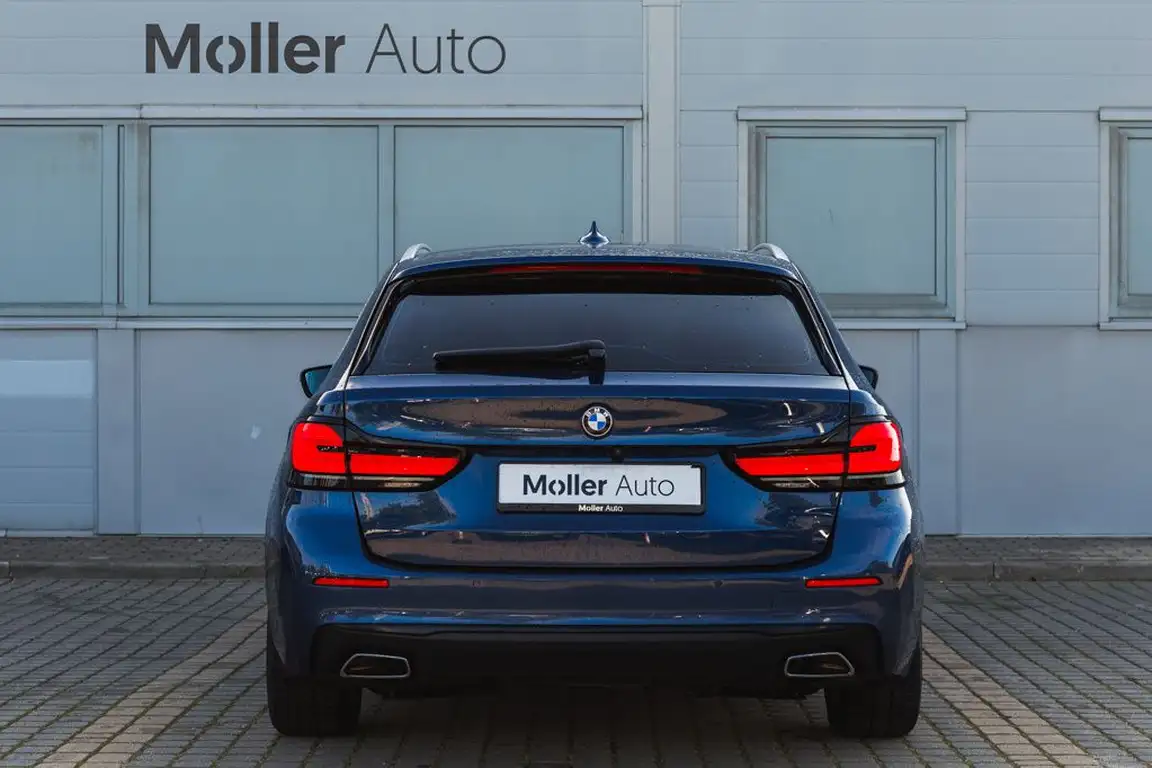 BMW 5 SERIES