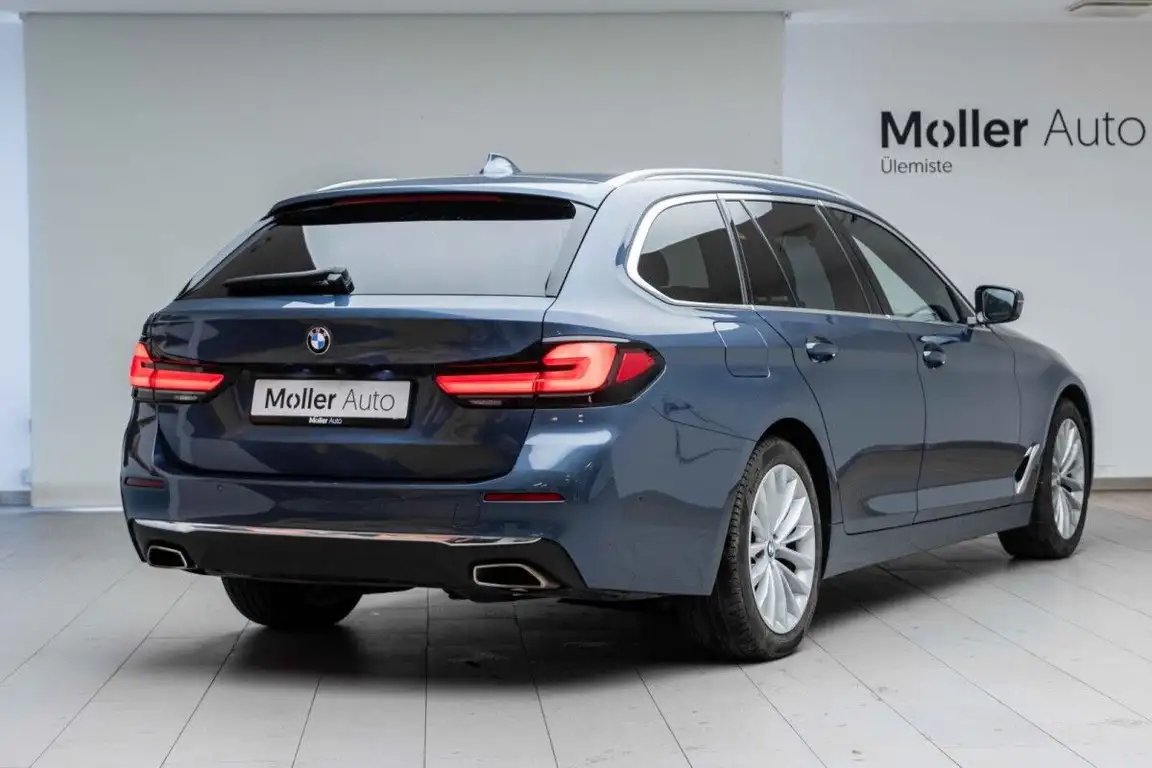 BMW 5 SERIES