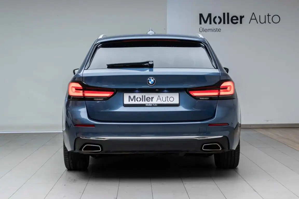 BMW 5 SERIES