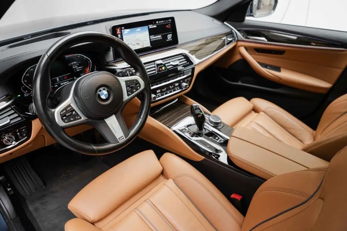 BMW 5 SERIES