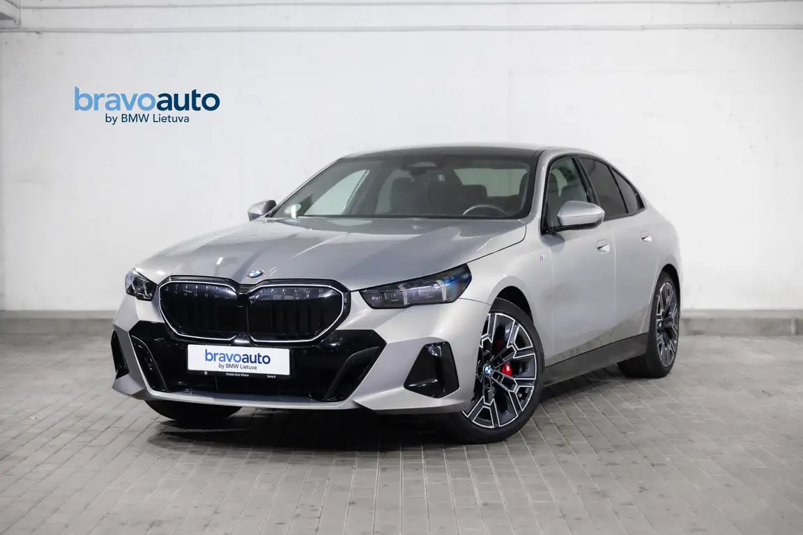 BMW 5 SERIES