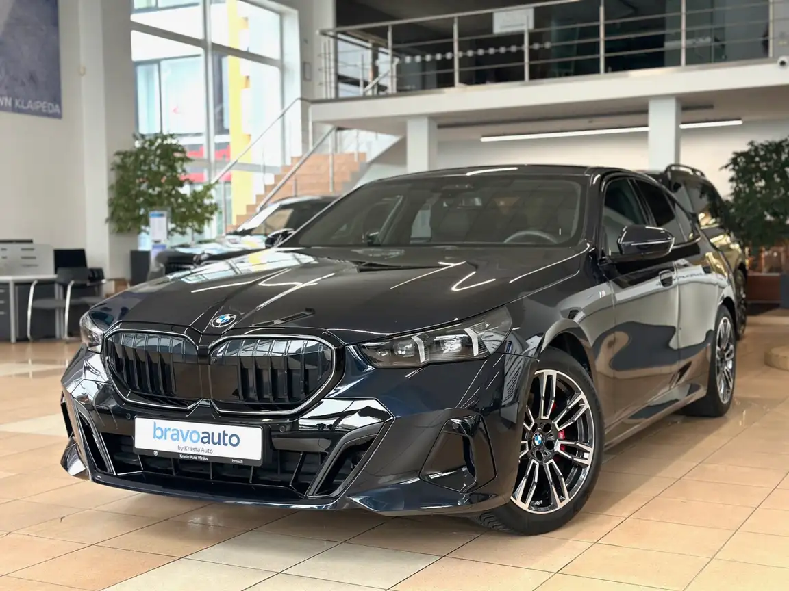 BMW 5 SERIES
