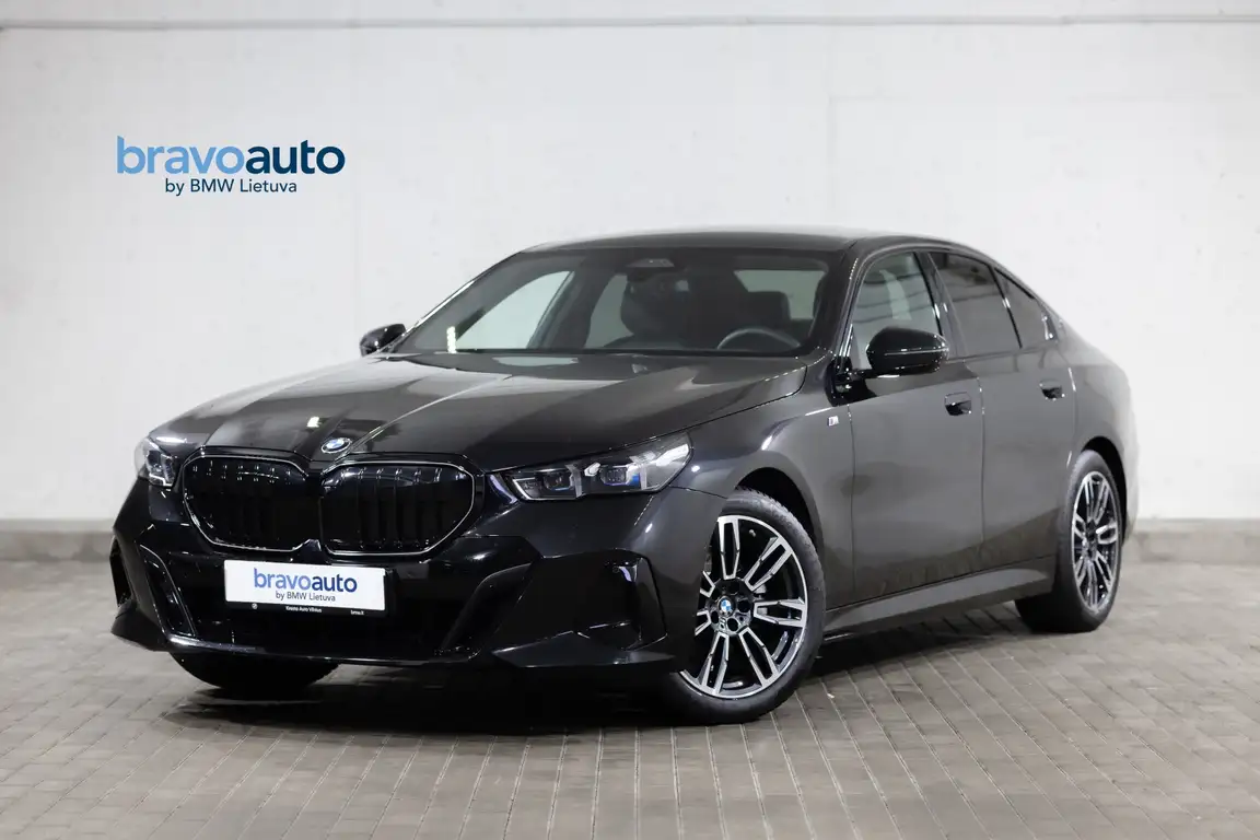 BMW 5 SERIES