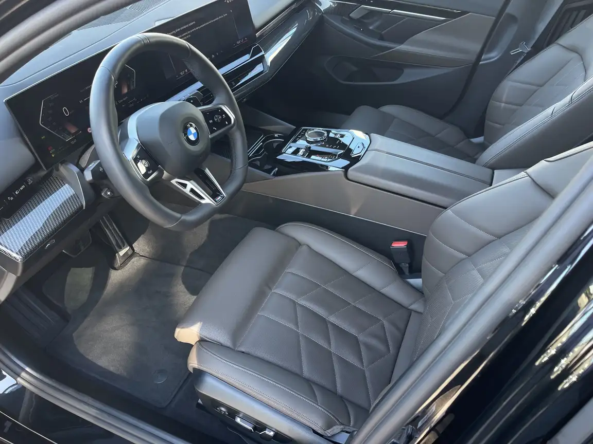 BMW 5 SERIES