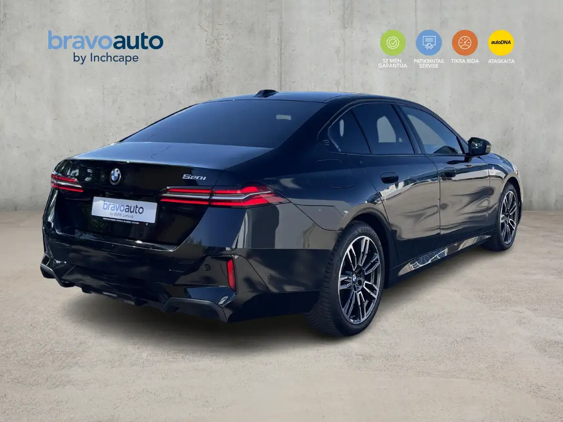 BMW 5 SERIES