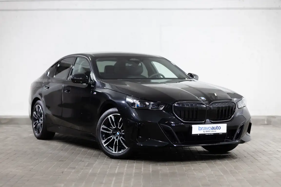 BMW 5 SERIES