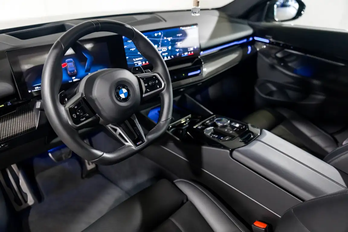 BMW 5 SERIES