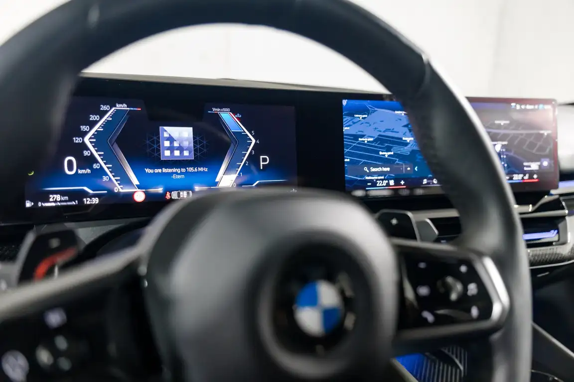 BMW 5 SERIES