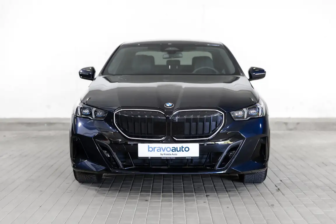 BMW 5 SERIES