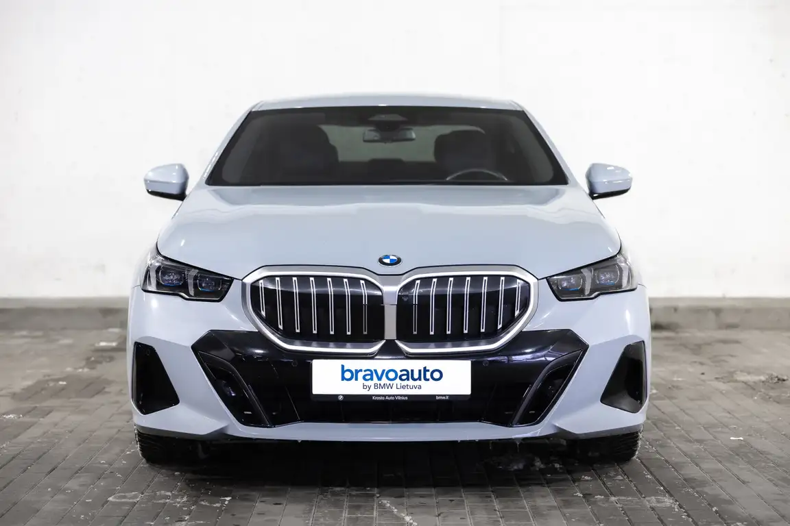 BMW 5 SERIES