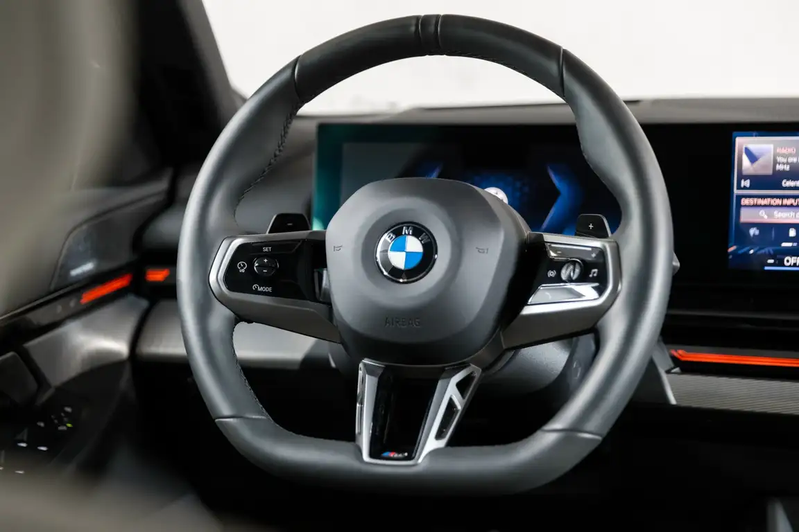 BMW 5 SERIES