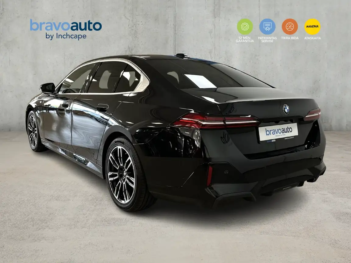 BMW 5 SERIES