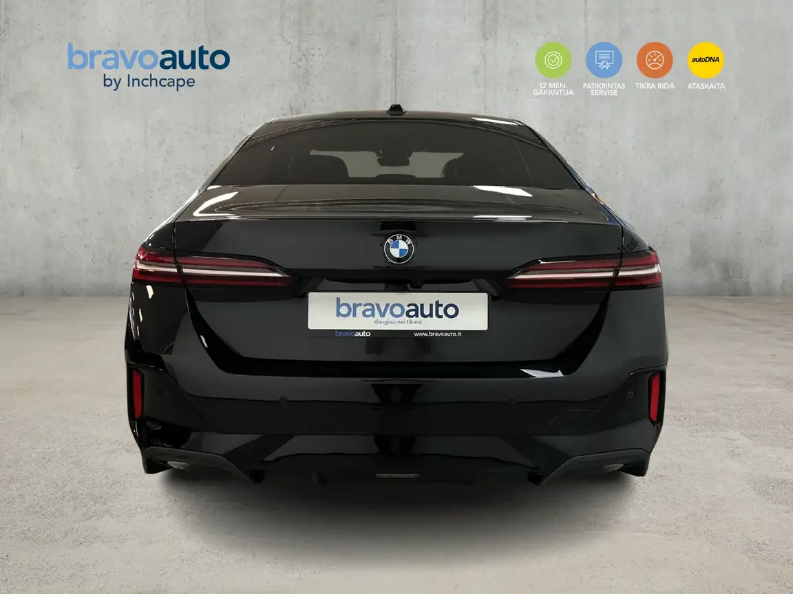 BMW 5 SERIES