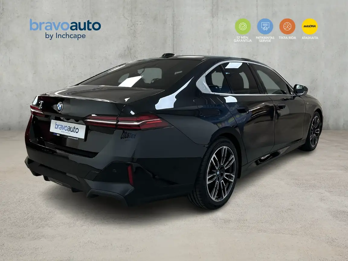 BMW 5 SERIES