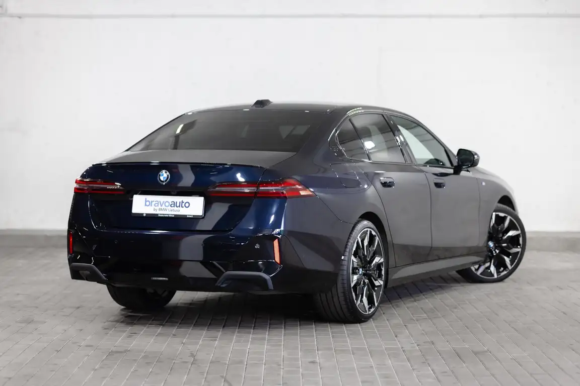 BMW 5 SERIES